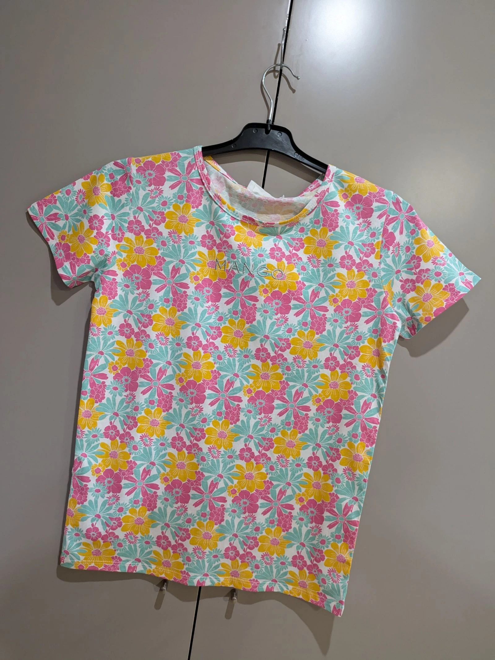Camiseta Mango con estampado floral multicolor - Talla L
